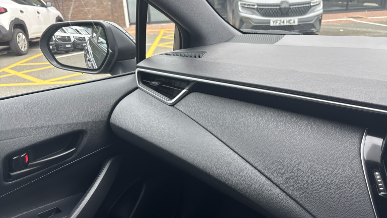 Toyota Corolla Petrol 1.8 VVT-i Hybrid Commercial Auto